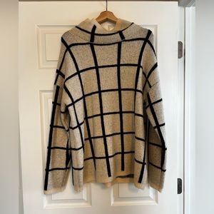 DOE AND RAE Cream and Black Striped Turtleneck Sweater SIZE L